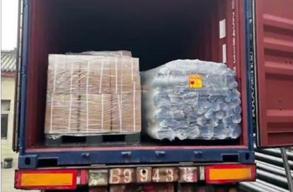 Carregamento de tubo Hdpe